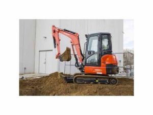 KUBOTA KX033 w/Thumb w/Blade