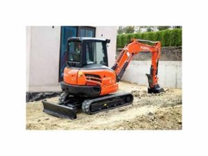 KUBOTA KX040 w/Cab w/Thumb w/6-Way Blade